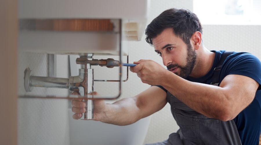 Professional water heater installation services in Gunnison, MS